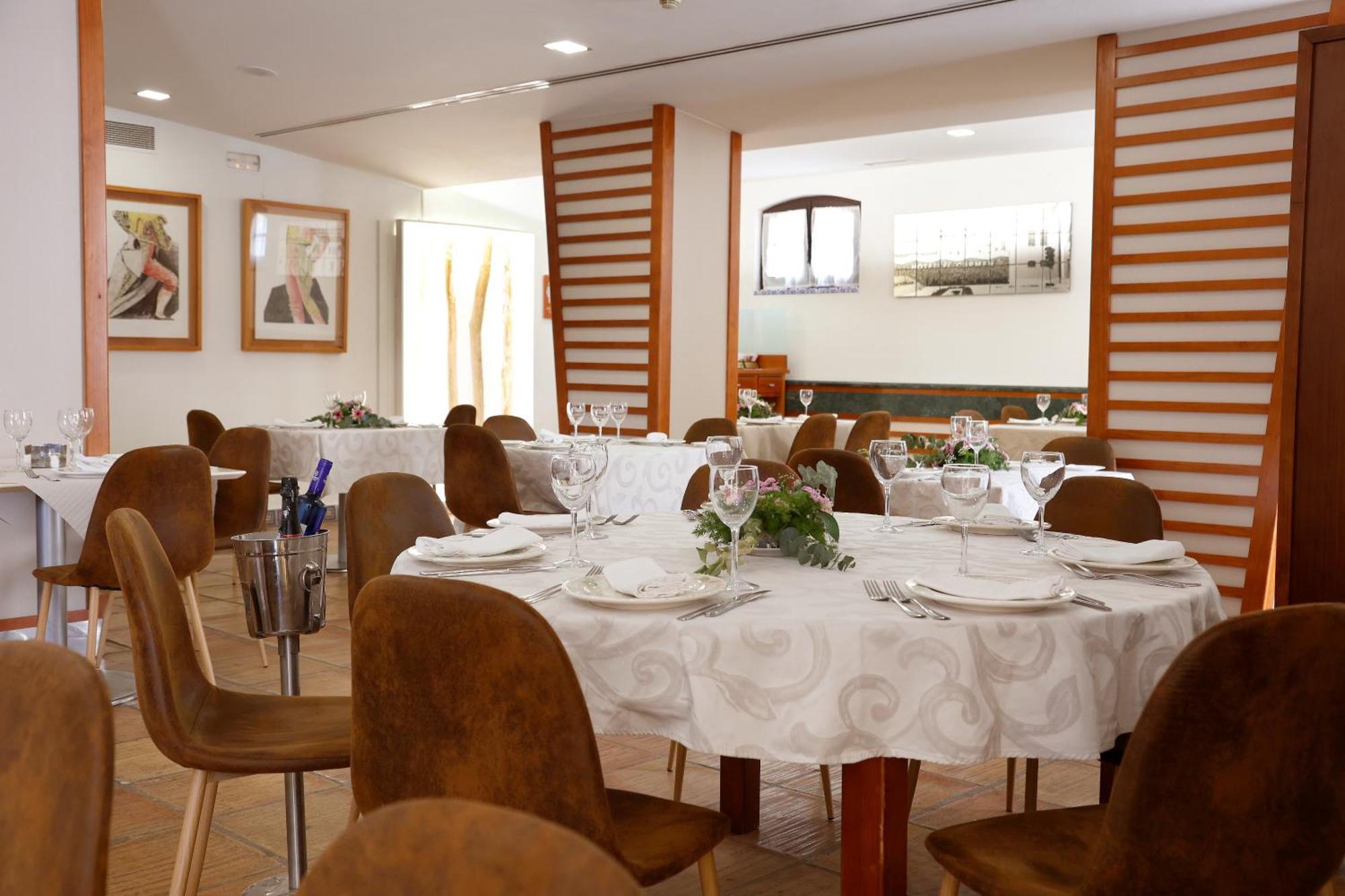 Hotel El Carmen ปวนเต เกอนิล ภายนอก รูปภาพ